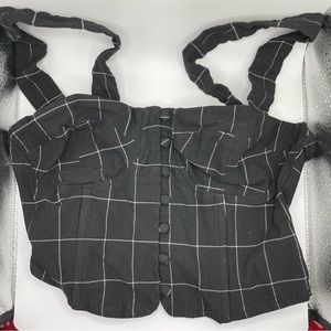 Black cropped tank top